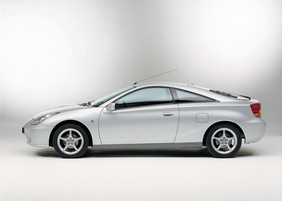  Toyota Celica 2000 года  (фото 26 из 53)